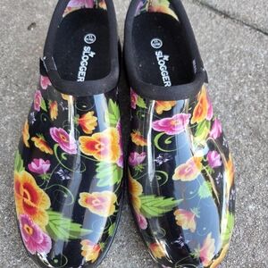 Sloggers Women's Black Pansy Flower Print Short Rain and Garden Shoes Size 11